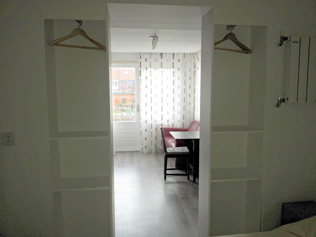 Homestay Bij Aelita Den Burg Rom bilde